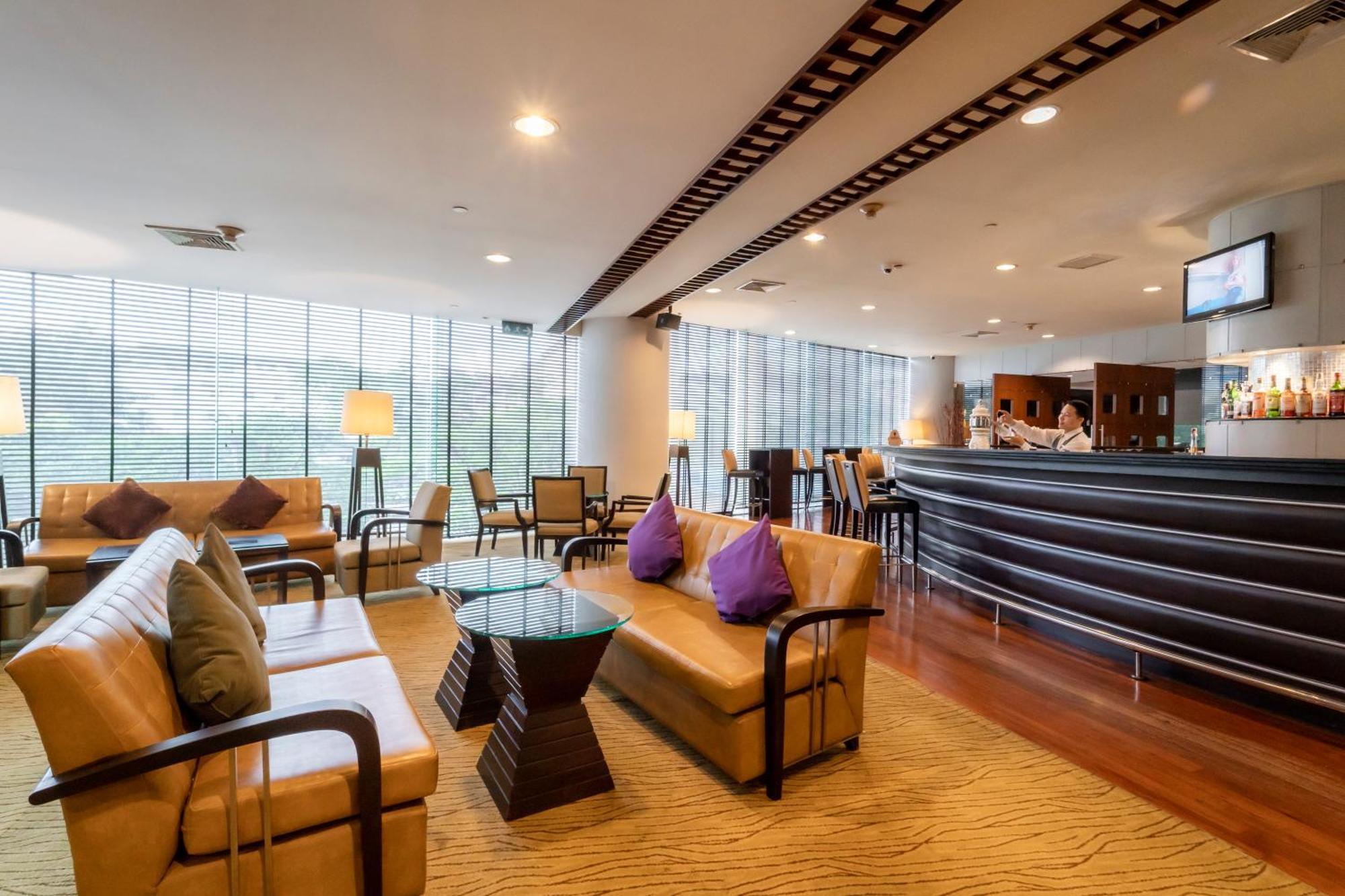 Century Park Hotel Bangkok Ngoại thất bức ảnh