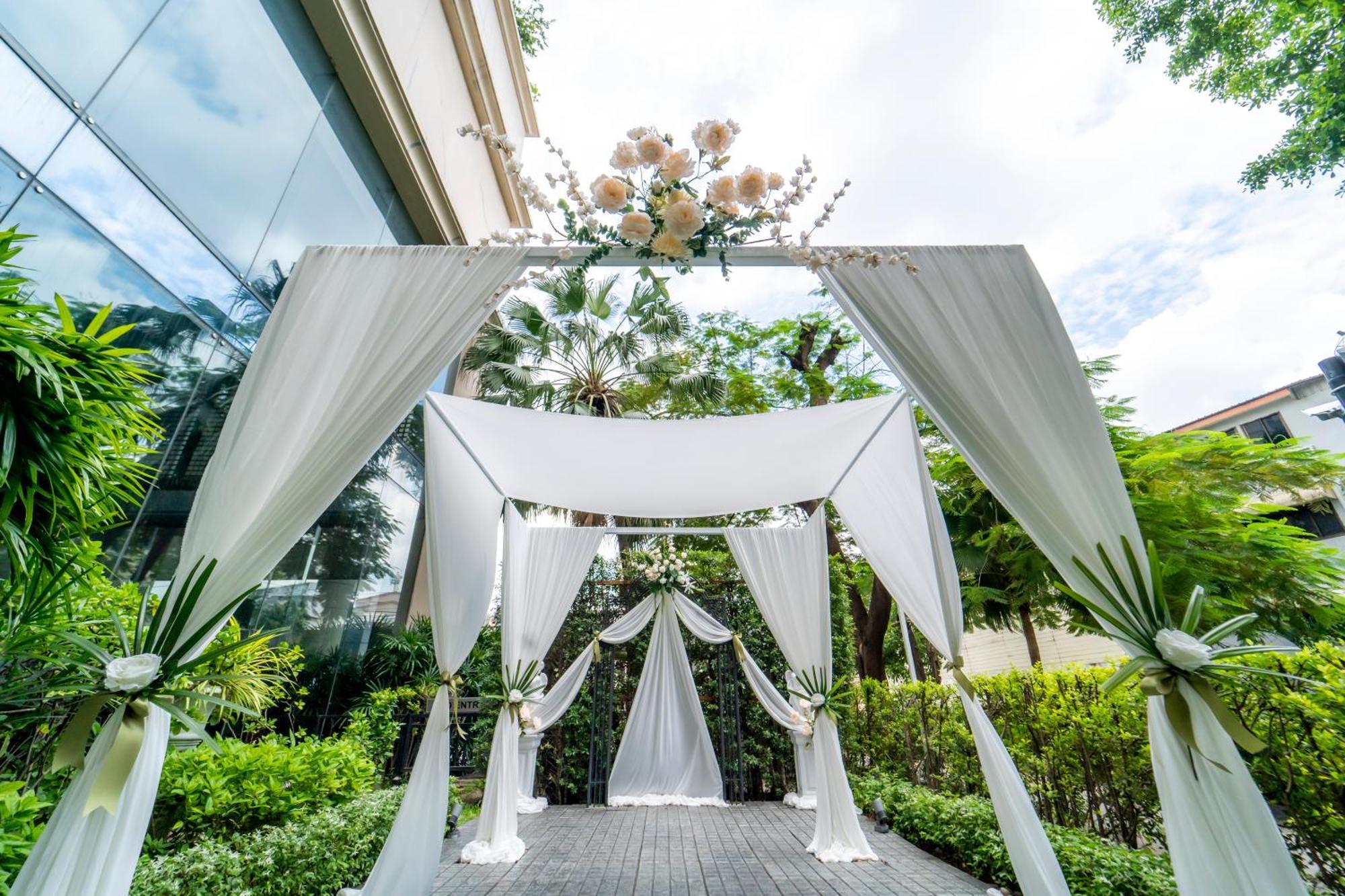 Century Park Hotel Bangkok Ngoại thất bức ảnh