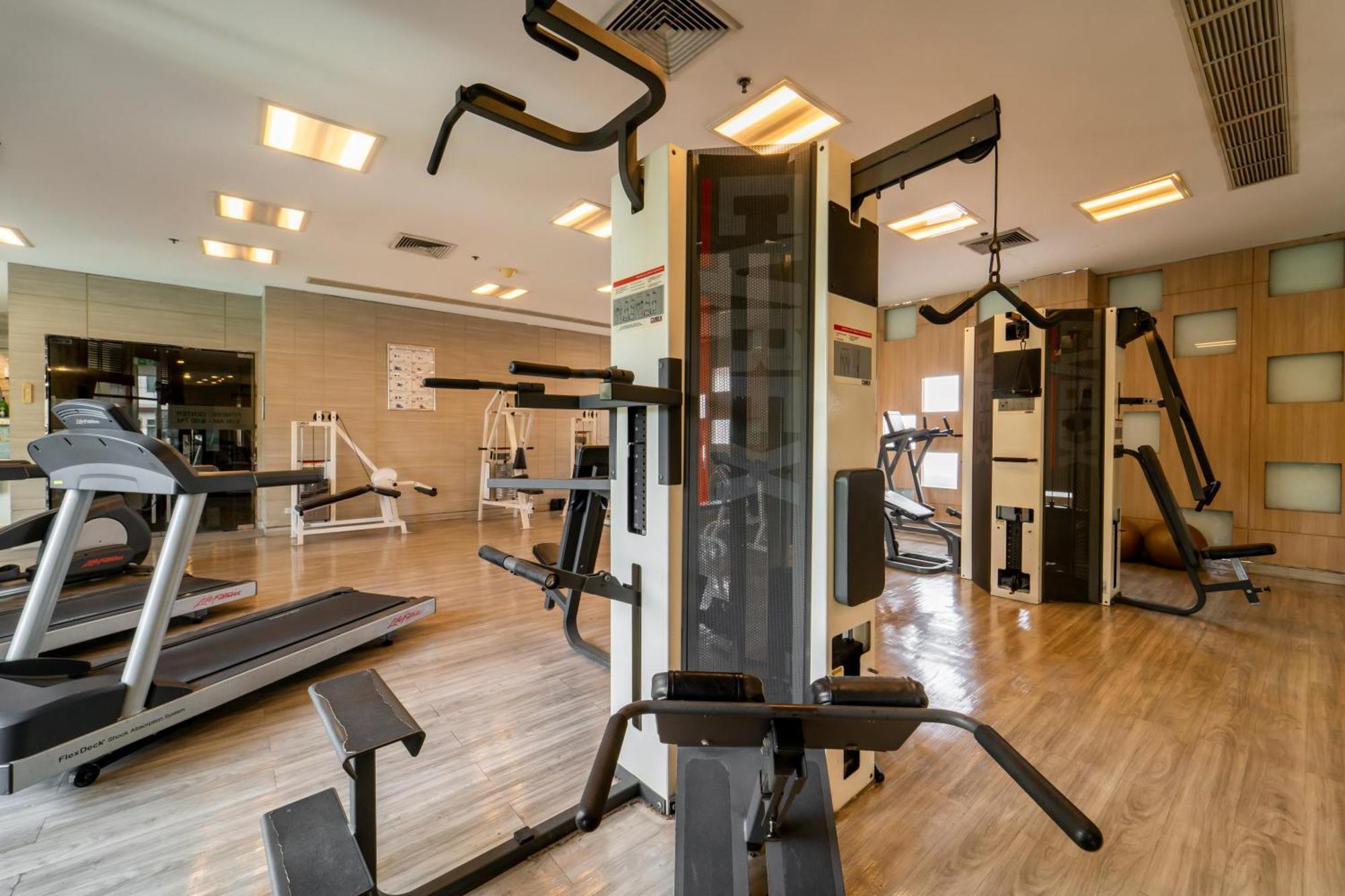 Century Park Hotel Bangkok Ngoại thất bức ảnh