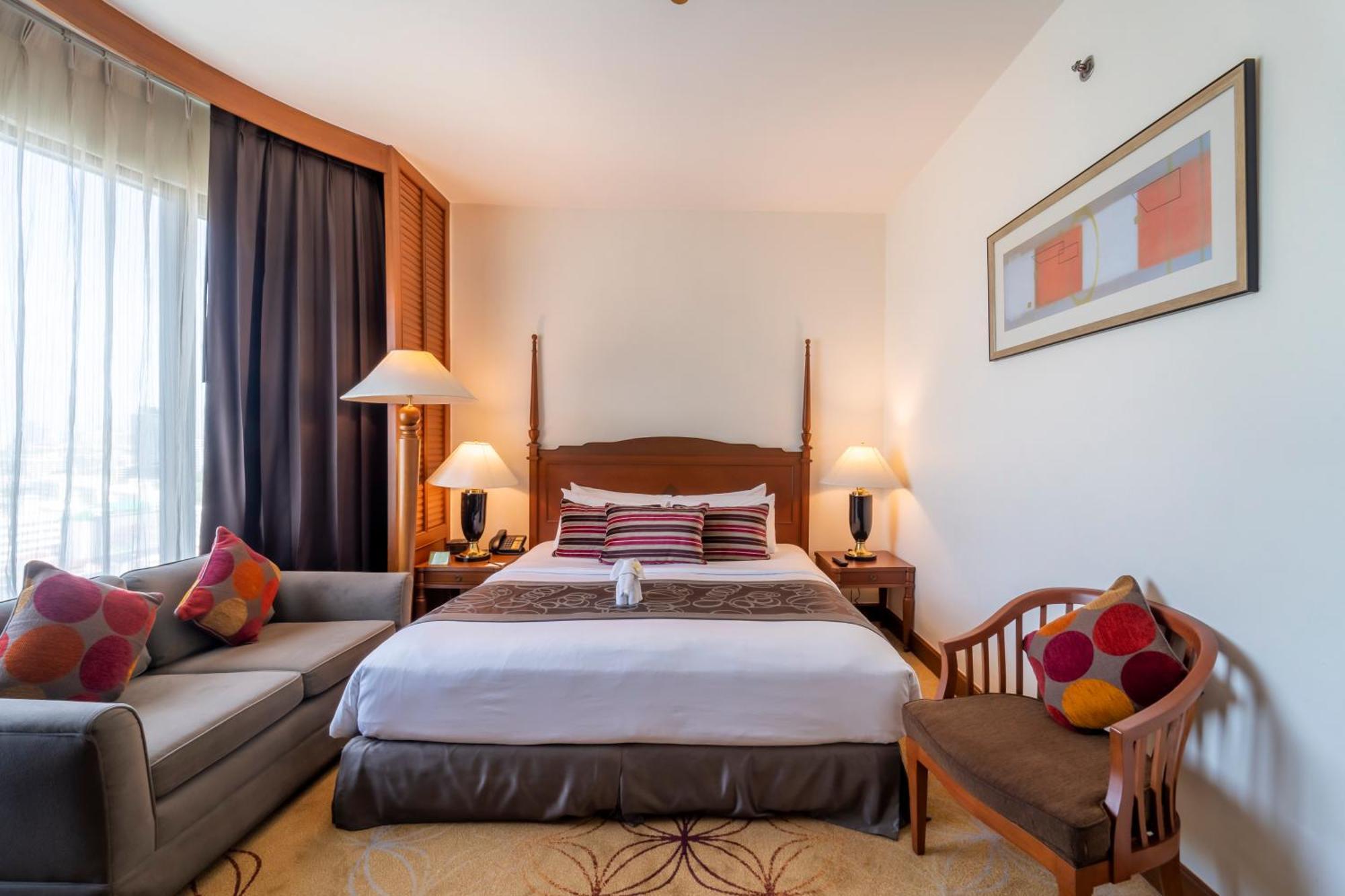 Century Park Hotel Bangkok Ngoại thất bức ảnh