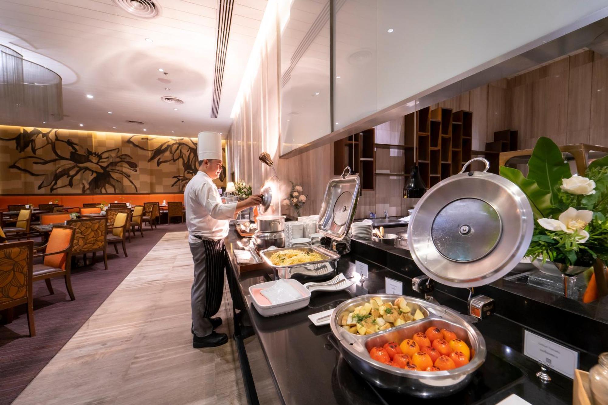 Century Park Hotel Bangkok Ngoại thất bức ảnh