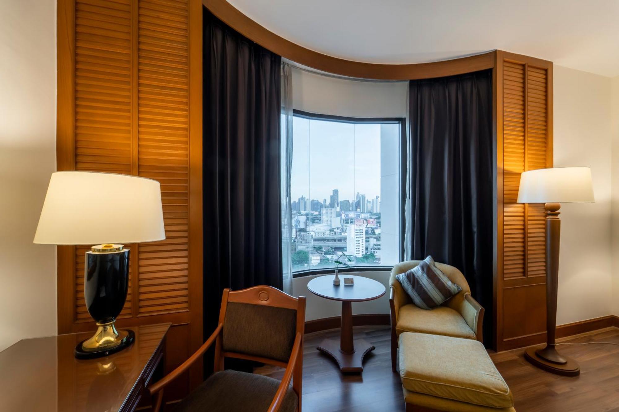 Century Park Hotel Bangkok Ngoại thất bức ảnh